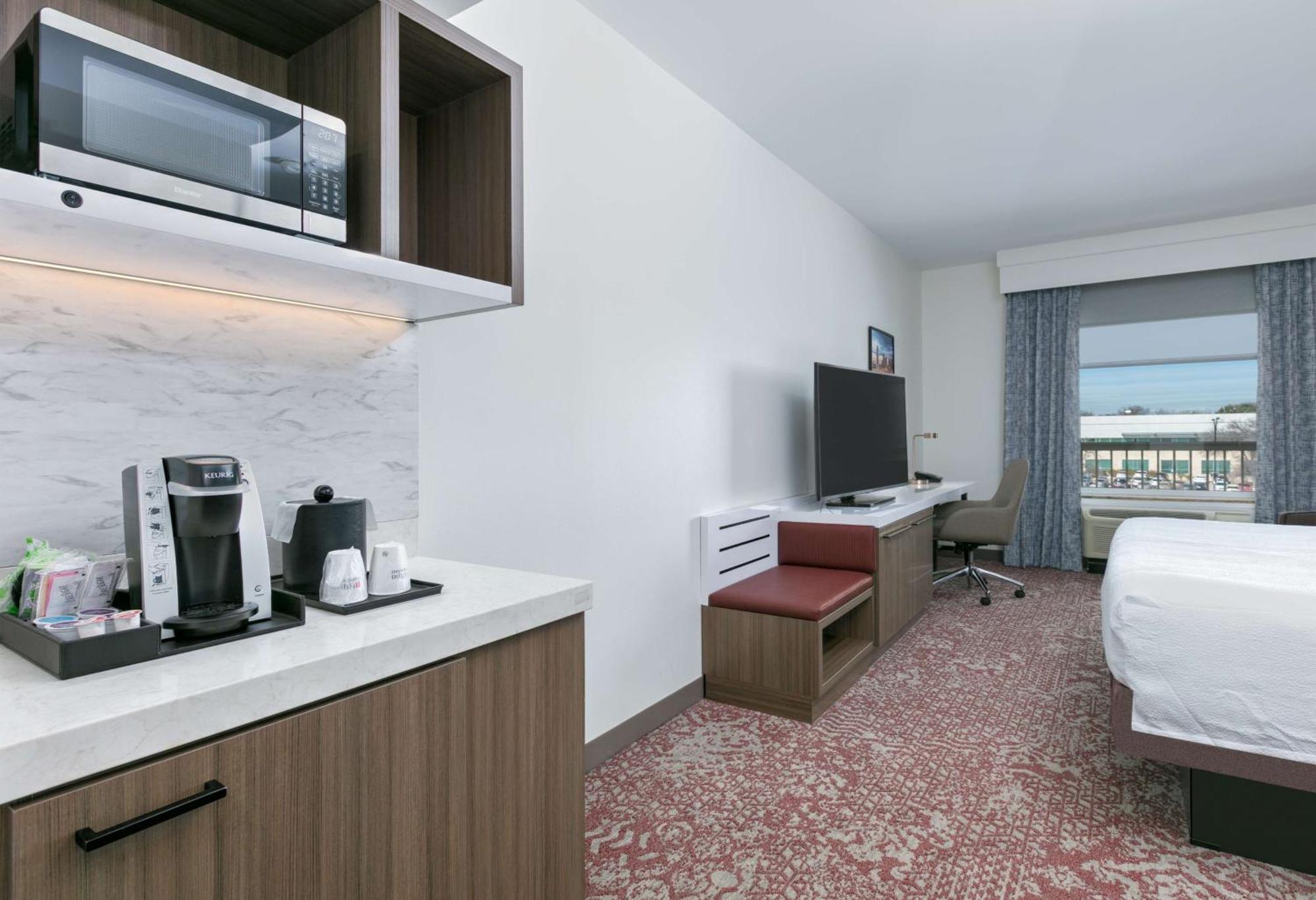 Hilton Garden Inn Dallas Arlington Exteriör bild